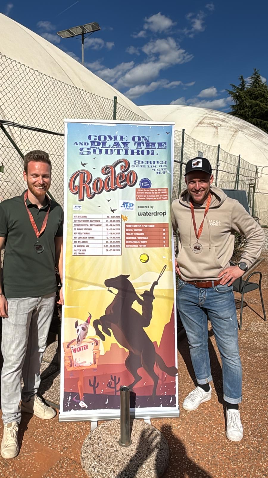 Patrick Innocenti Gastgeber dominieren beim Rodeo der Südtirol-Serie in Brixen