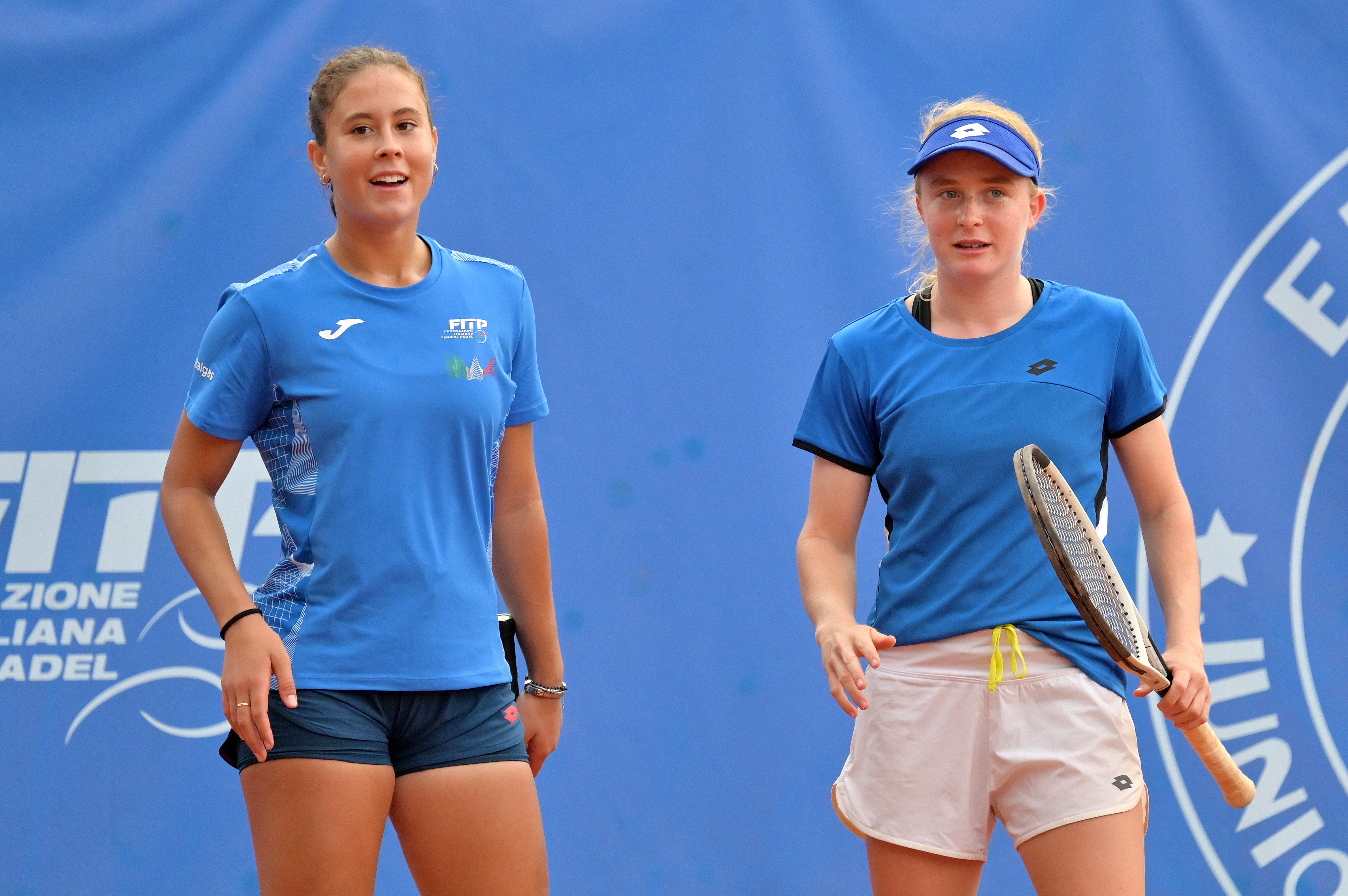 Eliminate Ilary Pistola e Virginia Proietti, in partita solo fino al 3-3 contro le rumene Popa/Burcescu (6-3 6-0)