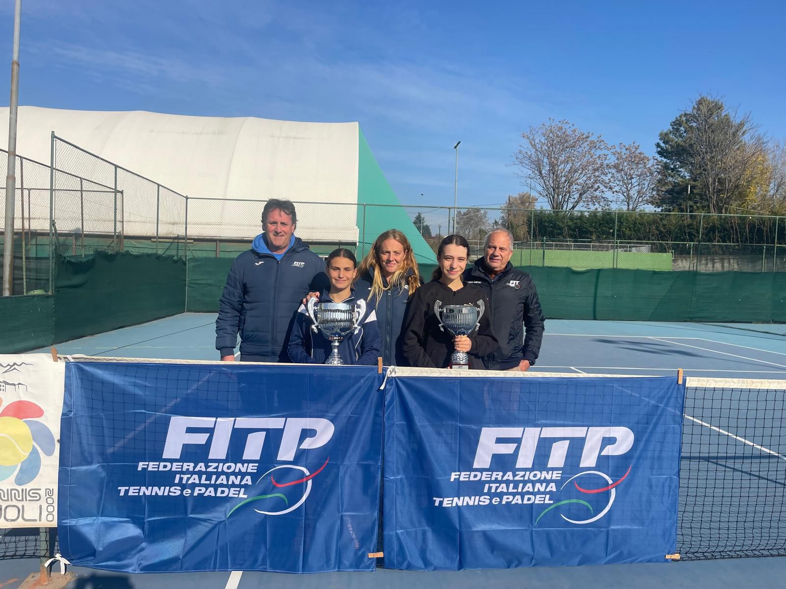 MASTER JUNIOR NEXT GEN ITALIA 2024 - La premiazione femminile under 12. La vincitrice Giorgia Lanza (a destra) e la finalista Viktoria Antoniuk