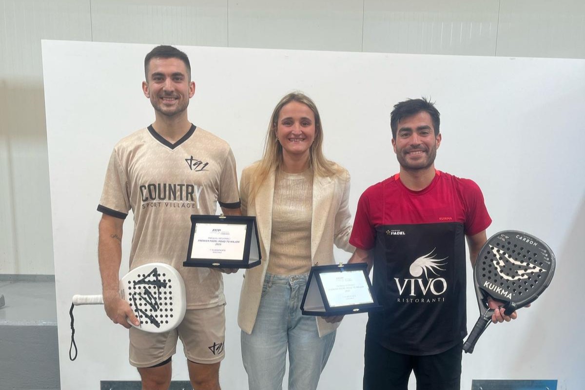 I vincitori con Marta Brogioni, consigliere per il padel del CRL