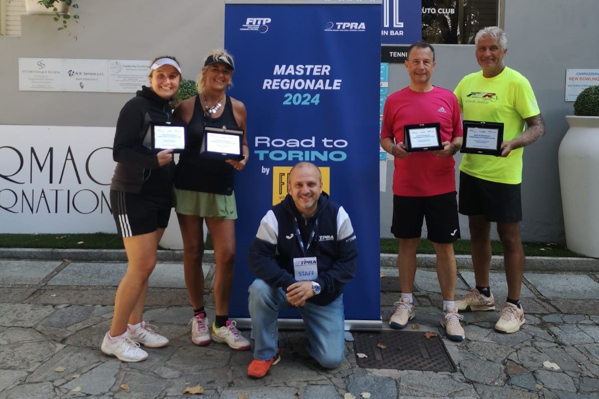 La premiazione del doppio misto Entry Level