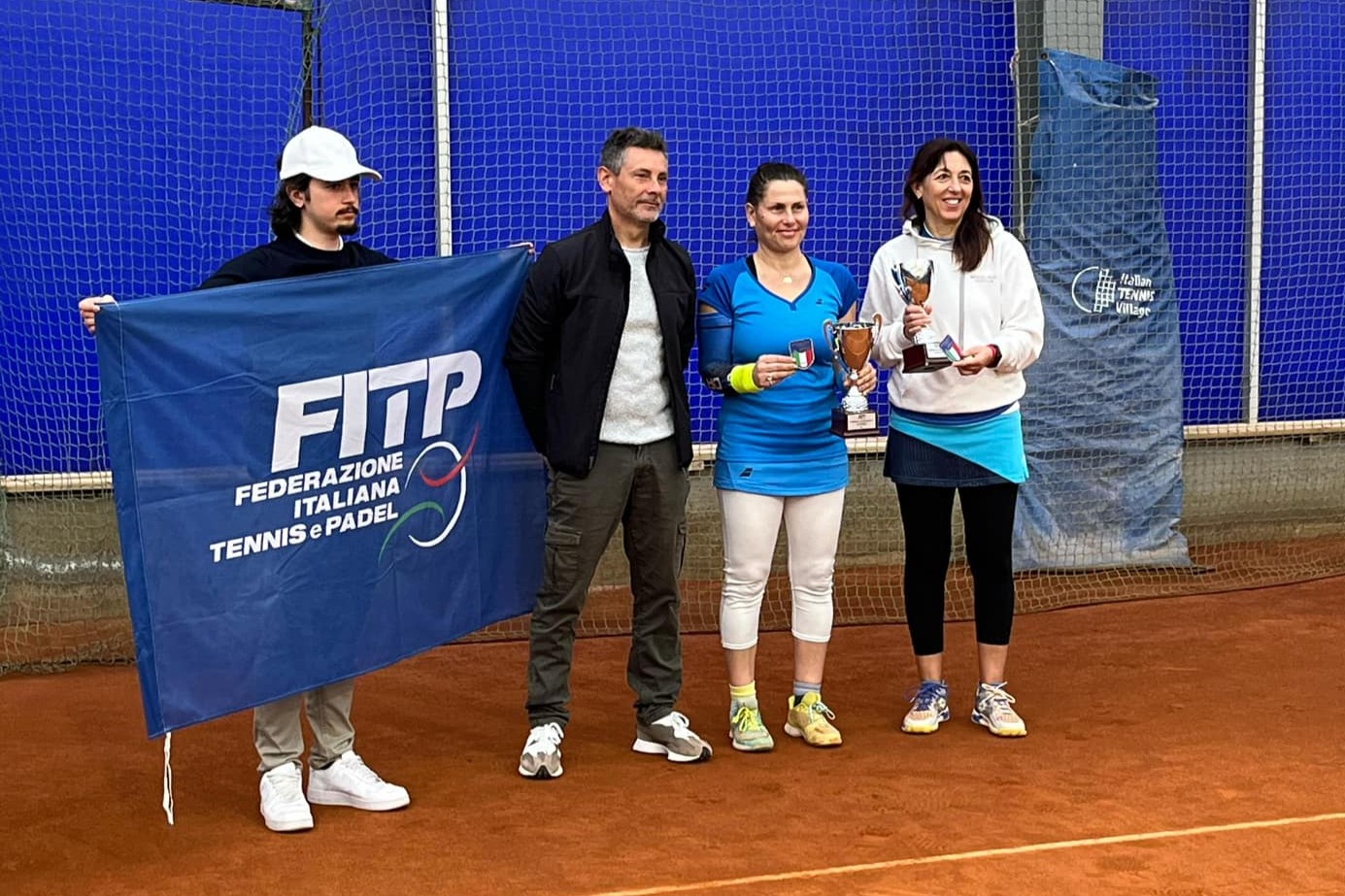 La premiazione della Falleti (a sinistra)