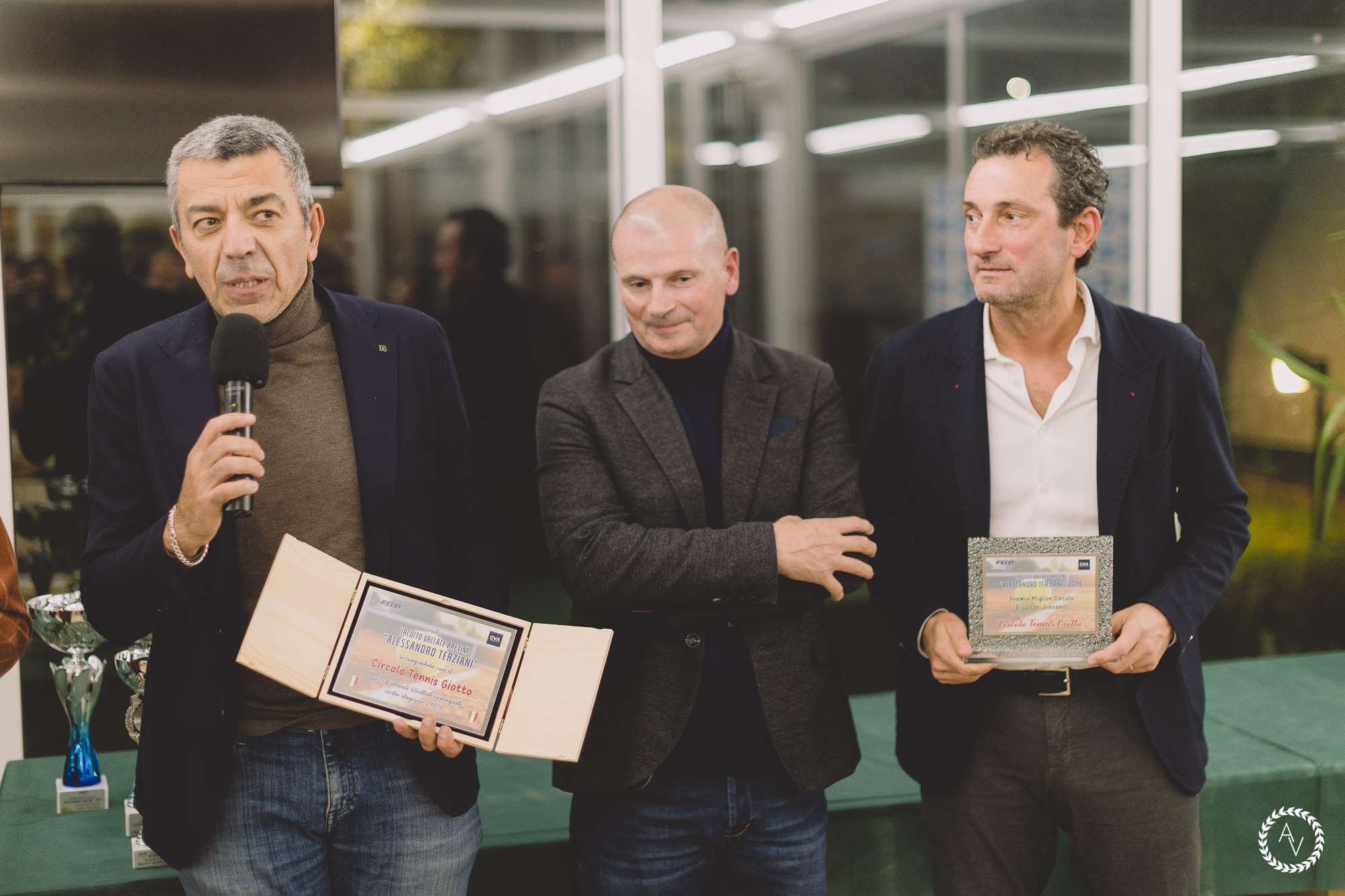 Da sinistra: Luca Benvenuti (presidente Ct Giotto Arezzo), Giuseppe Pianaccioli (delegato Fitp Arezzo) e Francesco Benci (direttore torneo)