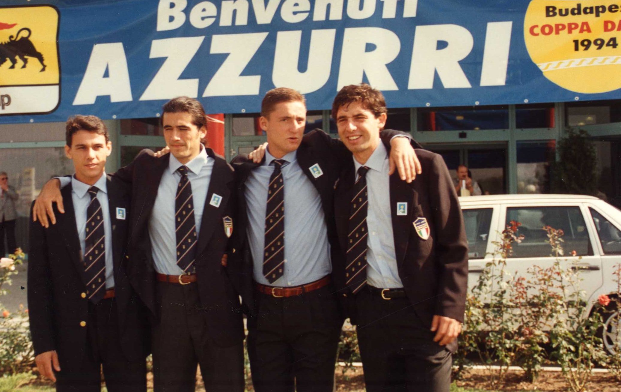 Stefano Pescosolido, primo da destra, con Andrea Gaudenzi, Cristian Brandi e Renzo Furlan in Davis nel 1994