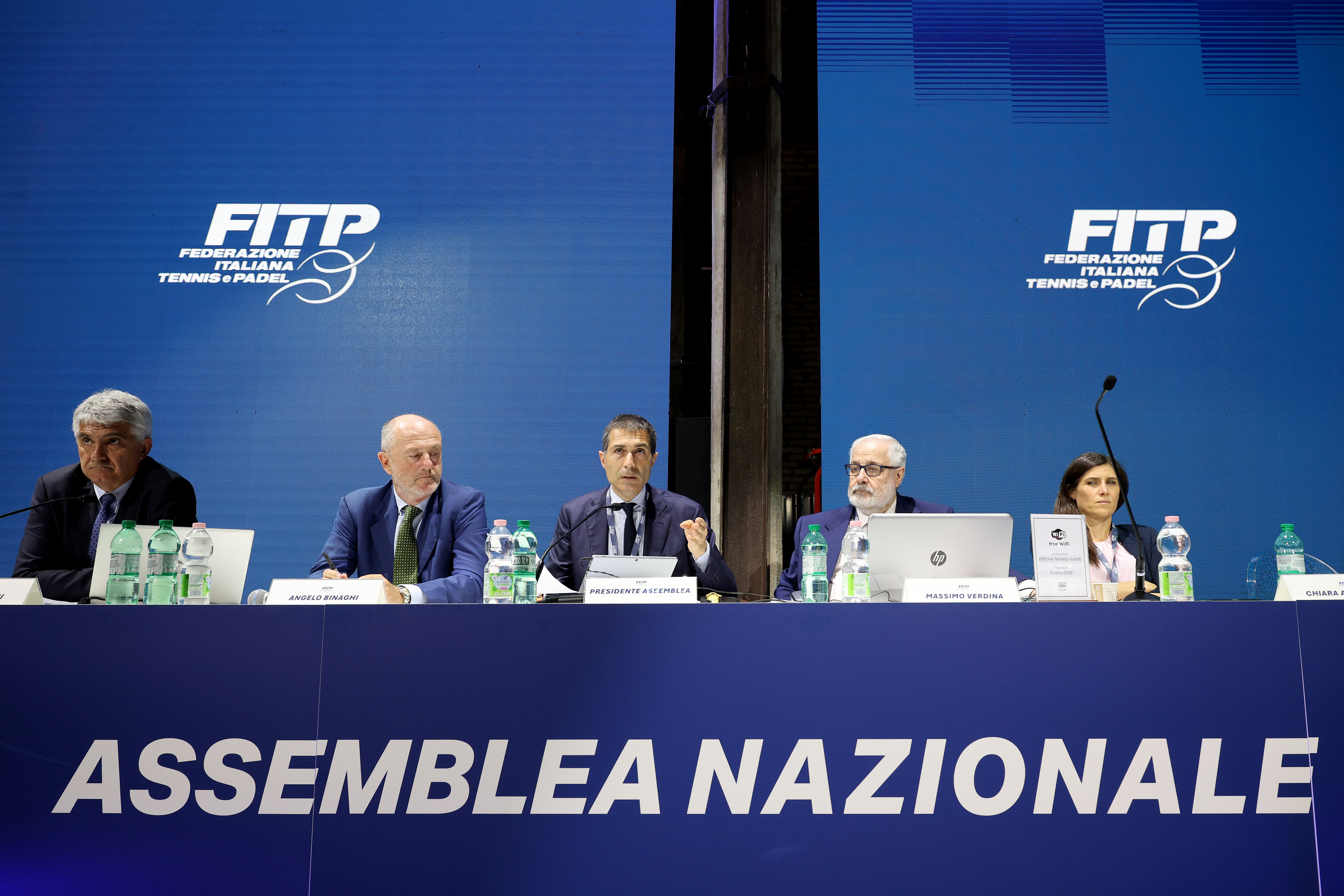 Isidoro Alvisi, Angelo Binaghi, Massimo Verdina, Chiara Appendino all'Assemblea Nazionale della Federazione Italiana Tennis e Padel convocata in Seduta Straordinaria (Foto FITP)