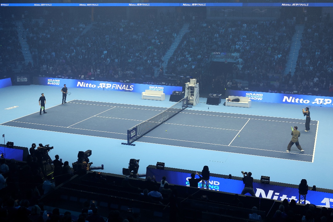 Simone Bolelli e Andrea Vavassori in campo con Marco Mengoni e Alessandro Cattelan (foto Sposito/FITP)