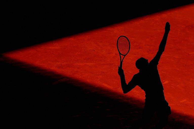 Il tennis sport individuale batte il coronavirus
