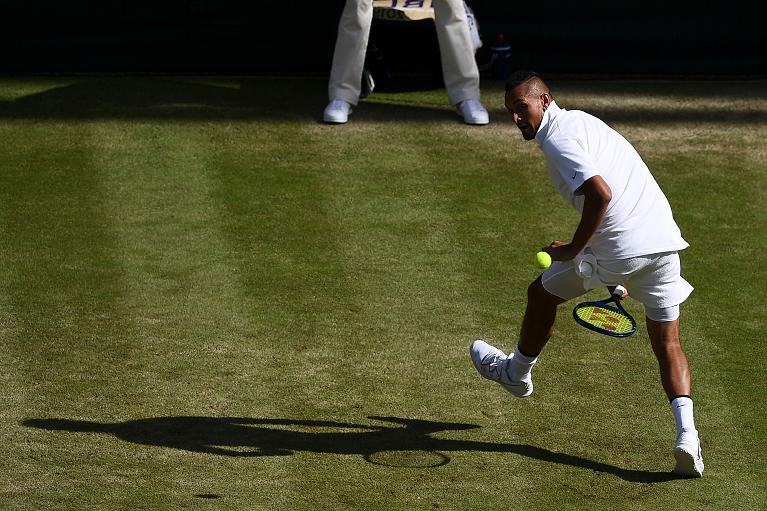 Nick Kyrgios tweener