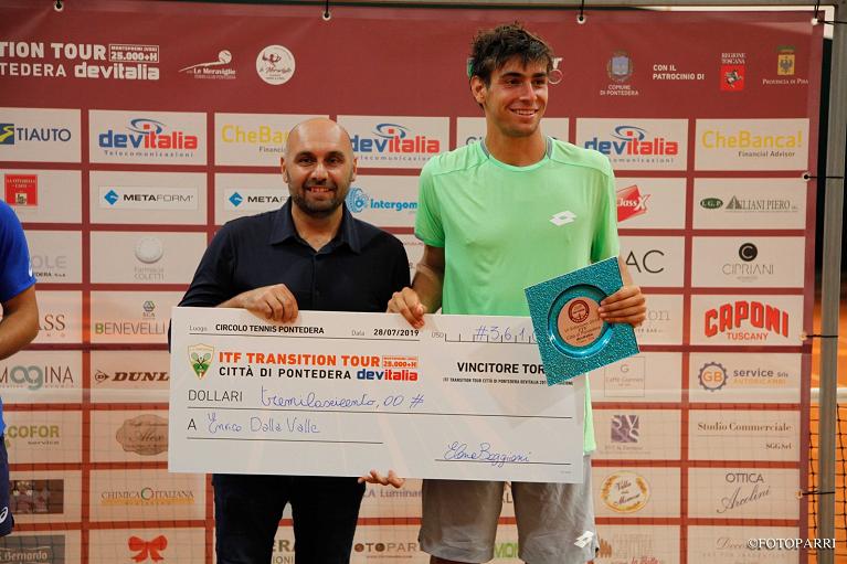 La premiazione di Enrico Dalla Valle a Pontedera