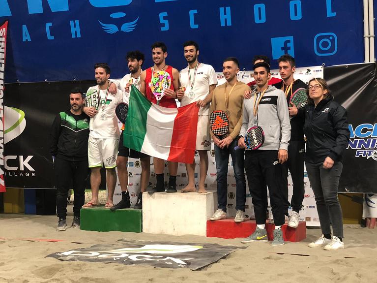 Il podio maschile ai campionati assoluti indoor di Forlì
