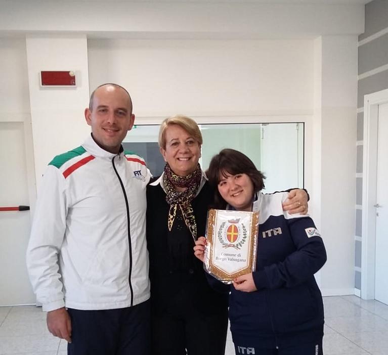 Beatrice Pedrotti Fabrizio Senatore e Il Presidente del C.O.N.I. Paola Mora