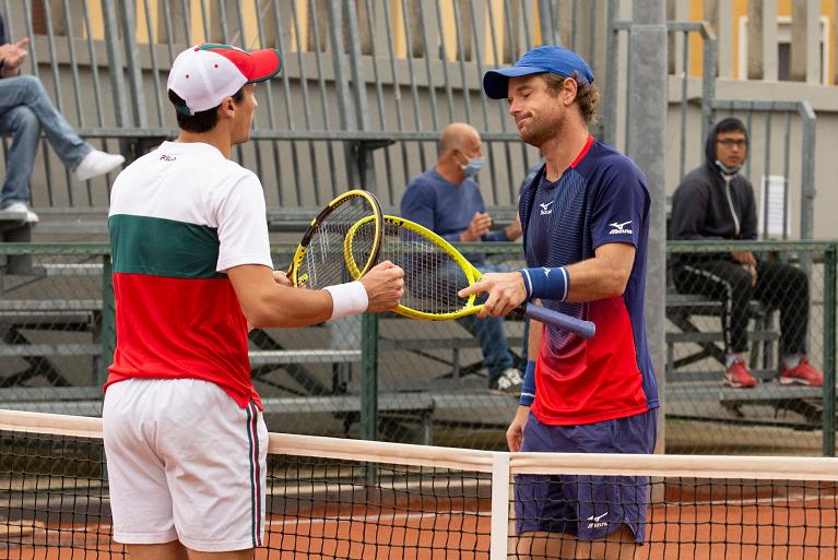 Il saluto finale fra Bagnis e Kavcic a Biella