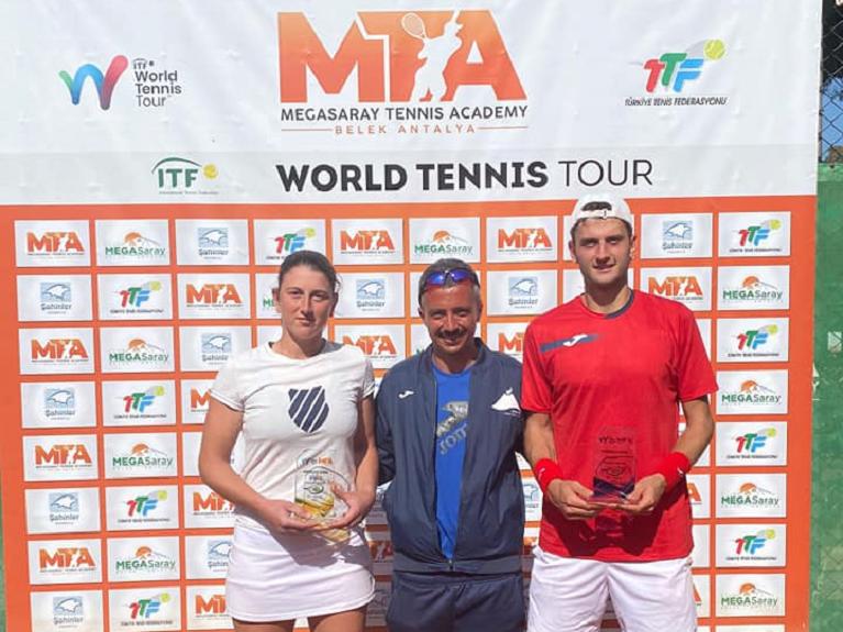 Raul e Nuria Brancaccio con il coach Alessio Concilio