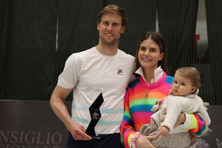 Andreas Seppi con la moglie Michela e figlia Liv