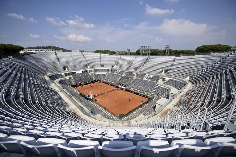 Il centrale del Foro Italico a porte chiuse durante il match tra Pella e Shapovalov