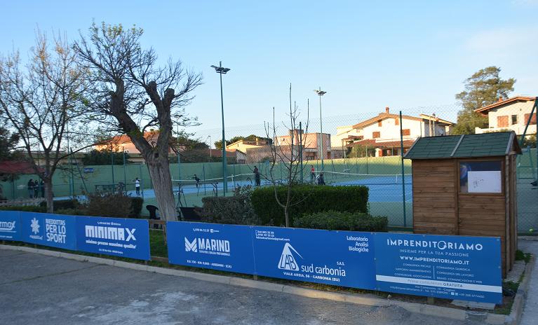 CT Decimomannu, campi all'aperto