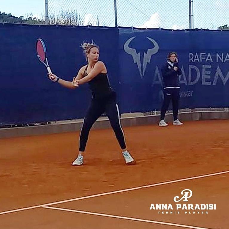 Anna Paradisi