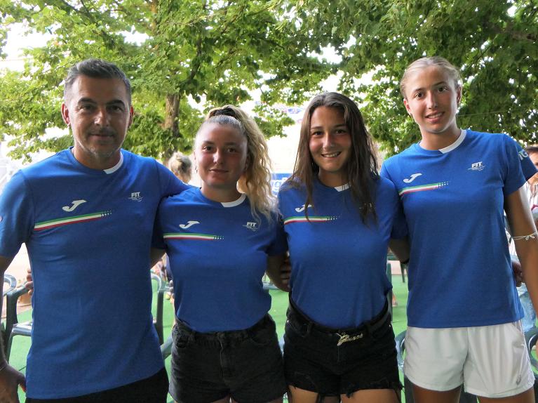 Italia under 18 femminile al CT Maglie