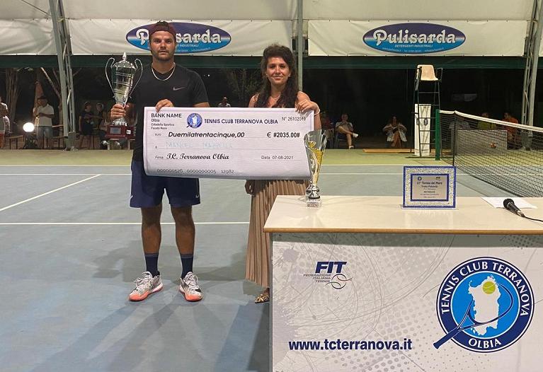 Manuel Mazzella premiato a Olbia 2021
