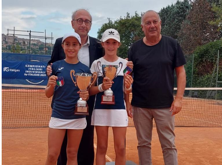 Anna Nerelli e Ludovica Casalino, campionesse italiane di doppio u11 f