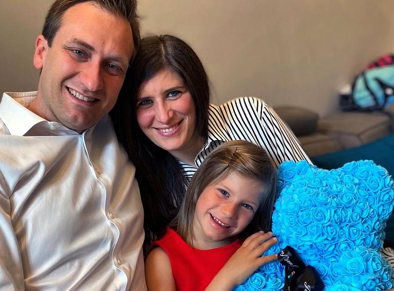 Chiara Appendino, vicepresidente della FIT, con il marito Marco e la piccola Sara mentre aspettano l'arrivo di Andrea: è nato oggi e pesa 3 chile e 340 grammi. Benvenuto!
