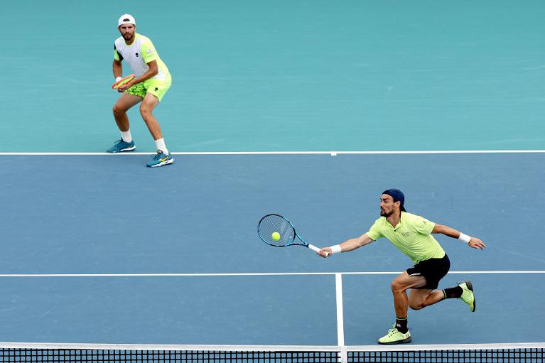 Simone Bolelli e Fabio Fognini in azione (foto Getty Images)