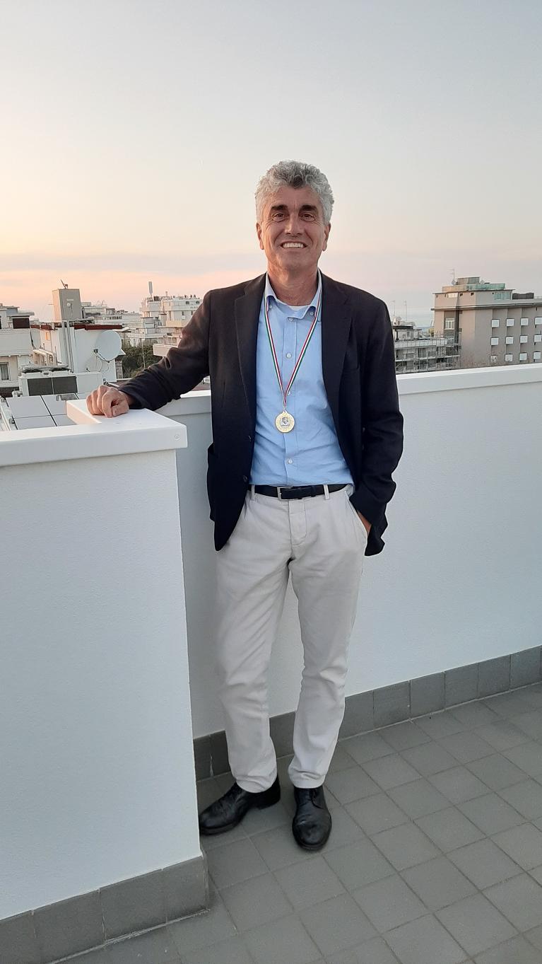 Matteo Bartolini con medaglia