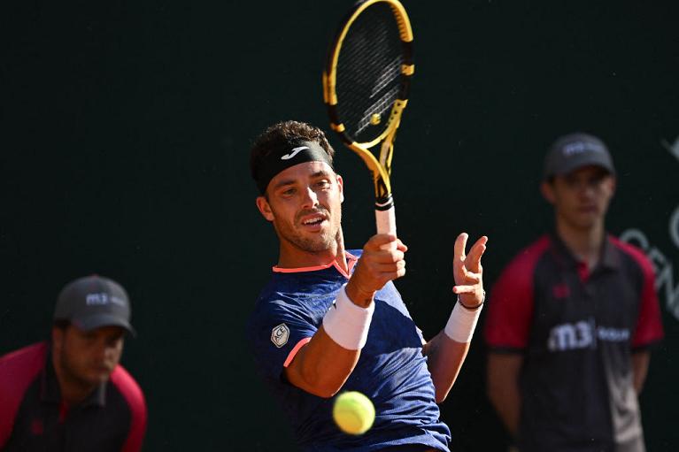 Marco Cecchinato colpisce di diritto (foto Getty Images)