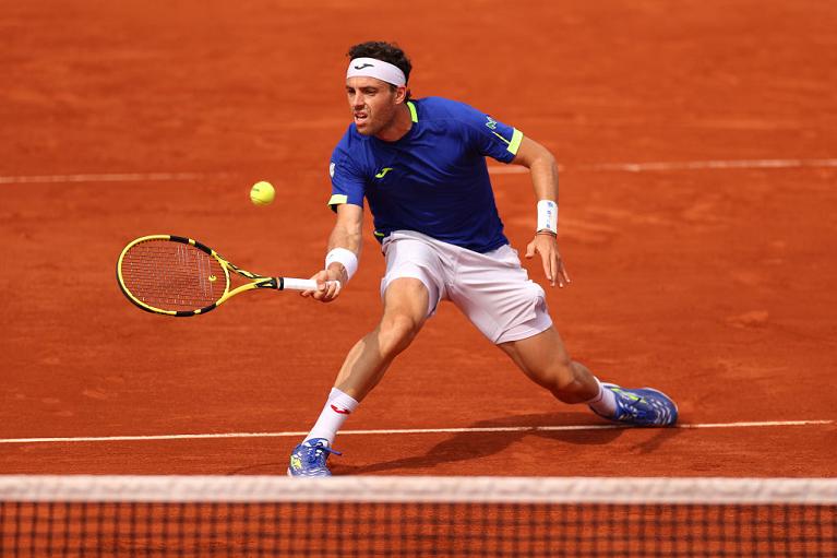 La volée di diritto di Marco Cecchinato (foto Getty Images)