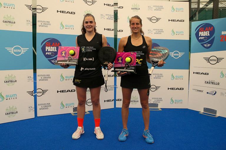 Carolina Orsi e Giorgia Marchetti premiate allo Slam padel by Mini (foto Sposito)
