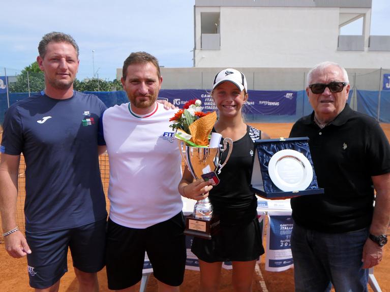 Le premiazioni alla New Country Tennis Academy Bari
