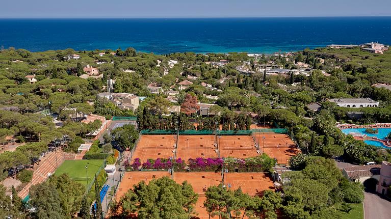 I campi del Forte Village in Sardegna