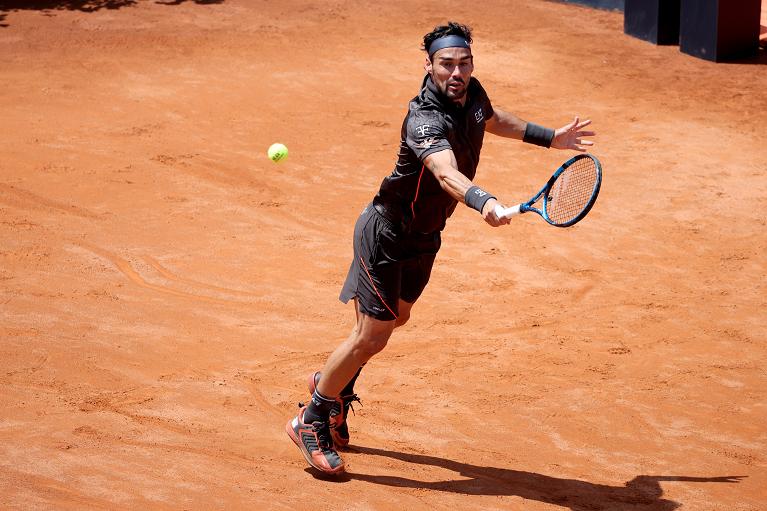 Fabio Fognini colpisce di rovescio (foto Sposito)