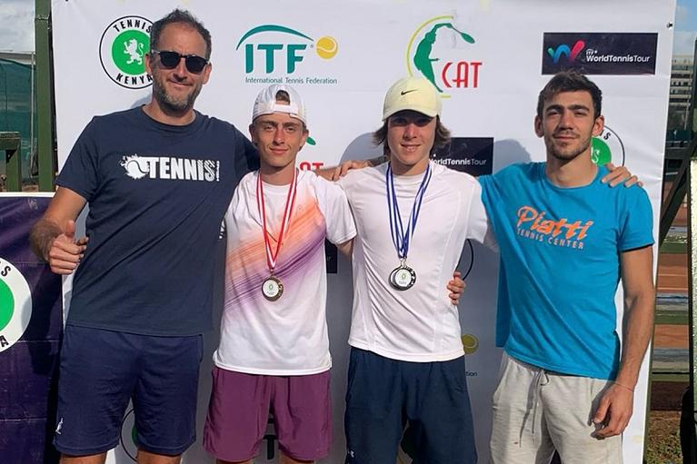I protagonisti della finale tutta Piatti Tennis Center a Nairobi. Da sinistra: Luca Vanni (coach), Filippo Garbero (vincitore), Filippo Alfano (finalista) e Francesco Zito (coach)