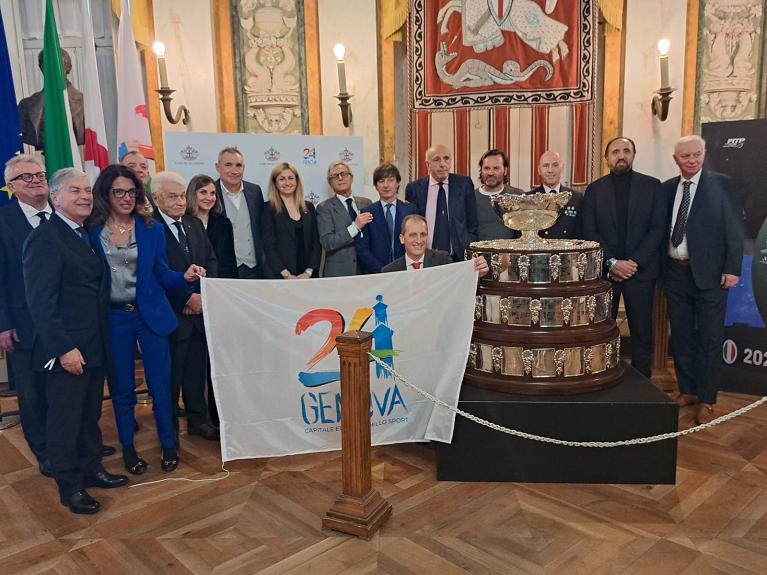 Autorità istituzionali e sportive all'inaugurazione della Coppa Davis a Genova