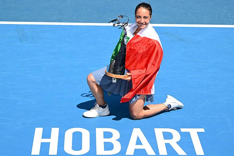 Elisabetta Cocciaretto festeggia il titolo vinto a Hobart 2026 (Getty Images)