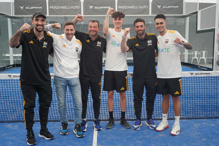 La squadra del Magic Padel (Foto Pietro Corso)