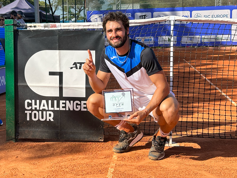 Alejandro Moro Canas con il titolo (Foto Pietro Corso)