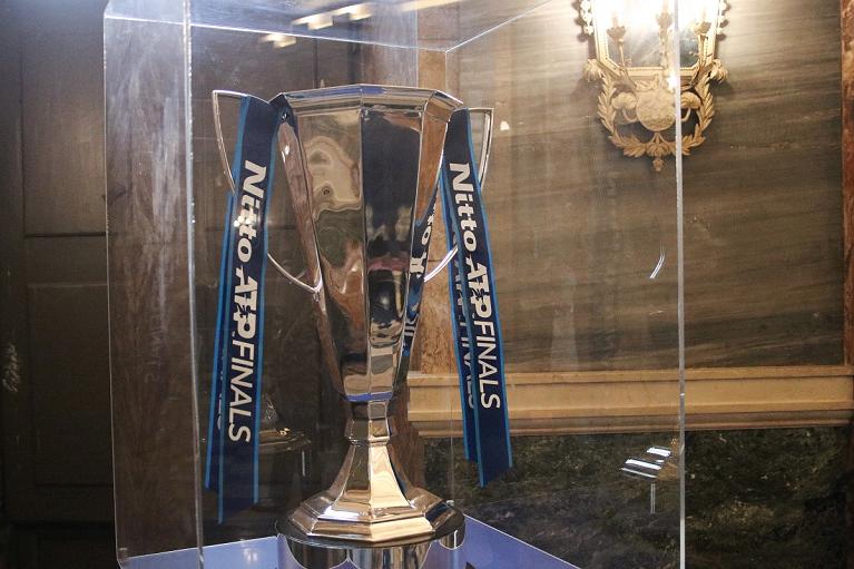 Il trofeo delle Nitto ATP Finals esposto al Comune di Torino (Foto Città di Torino)