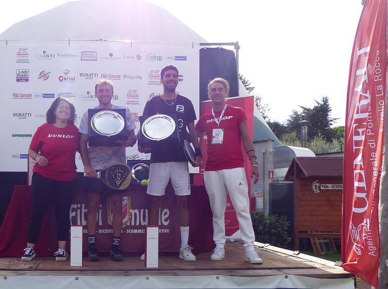 I vincitori 2° Curiel Open padel Mario Bustos e Joel Ventura