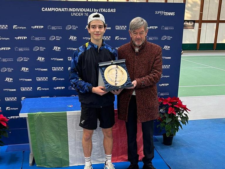 Massellani premiato da Luigi Brunetti
