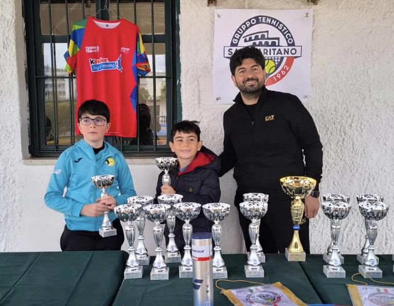Un momento della premiazione Kinder al Sammaritano