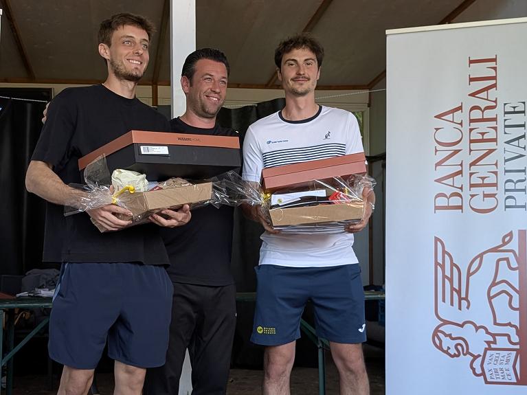Nicola Rispoli, il direttore del torneo Robert Zanotti e il finalista Pietro Pecoraro (da sinistra a destra)