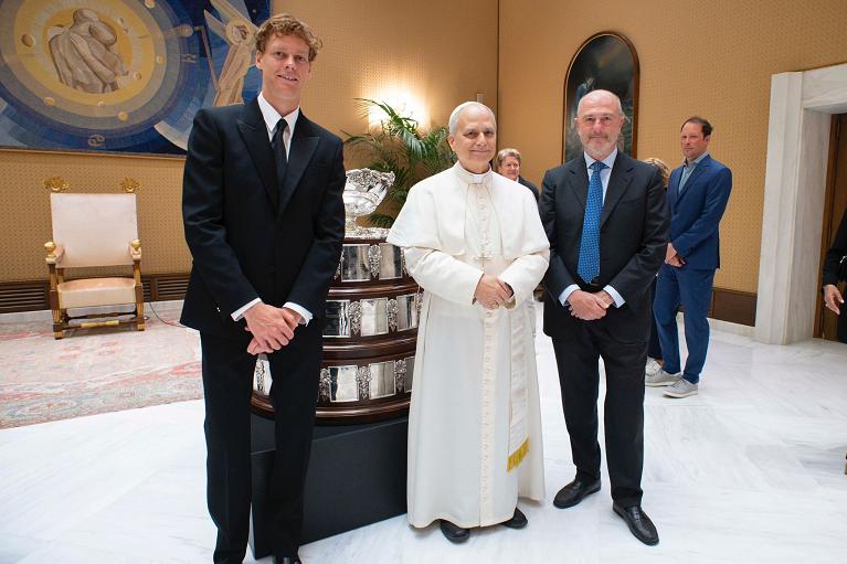 20250514_sinner_binaghi_papa_leone_xiv.jpeg