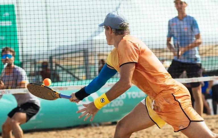 Alessandro Calbucci (Foto Instagram FITP Beach Tennis)