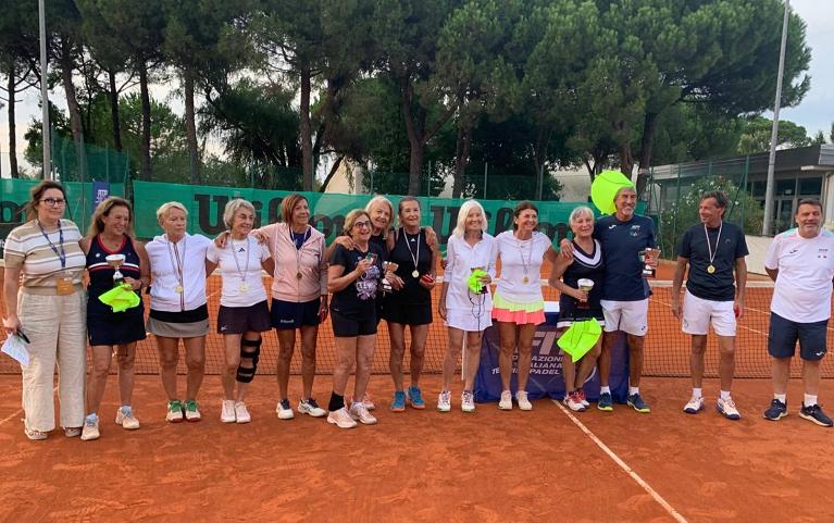 20250924_dass___tutta_in_bianco_al_centro_finalista_singolare_vincitrice_doppio_f_e_misto_ladies_70.jpg