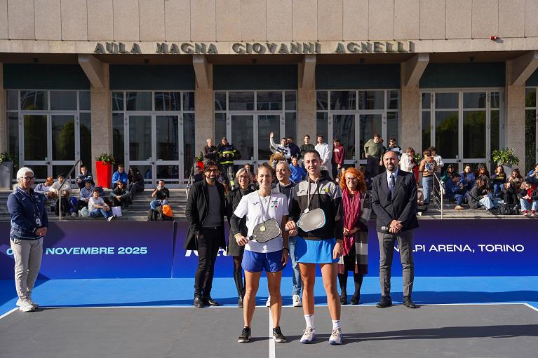 La premiazione di Stephanie Scimone e Francesca Rumi al Politecnico di Torino