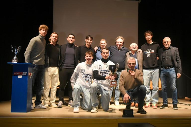 20260102_festa_scudetto_gruppo.jpg