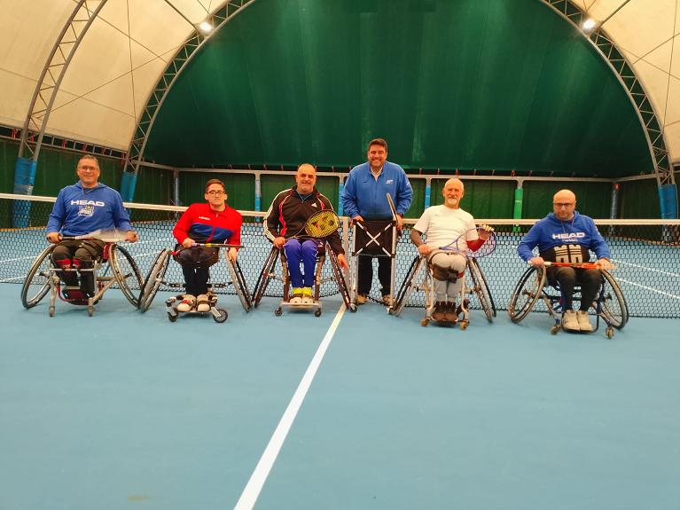 Il Fiduciario di settore Alessandro Congeduti, nella foto insieme a alcuni atleti che hanno preso parte al primo raduno della stagione