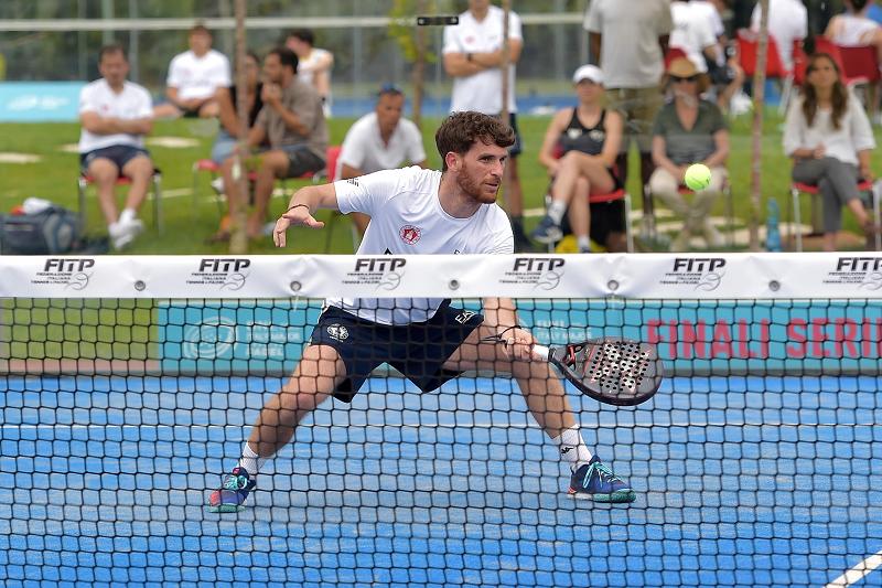 Serie A e B, il bando per l'assegnazione delle fasi finali